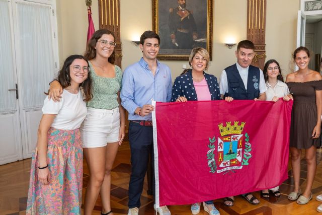 La alcaldesa recibe a una representación de los jóvenes que asistirán a la Jornada de la Juventud con el Papa en Lisboa - 1, Foto 1