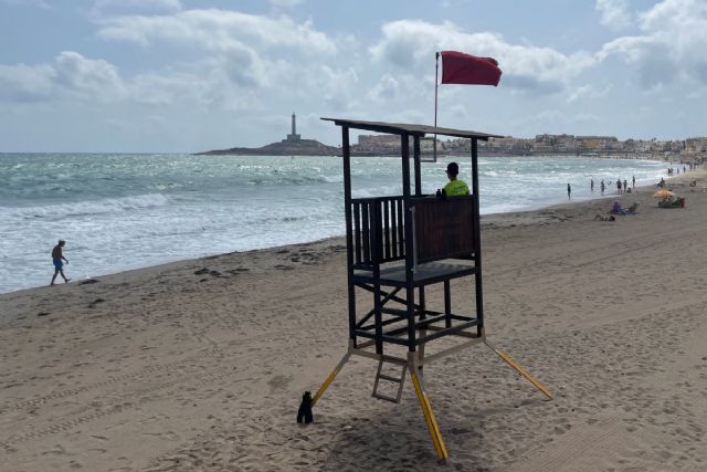 Prohibido el baño hoy domingo en las playas mediterráneas de La Manga y la de Levante de Cabo de Palos - 1, Foto 1