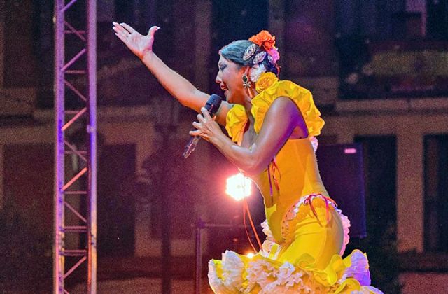 El arte en la copla española. Sevilla .Triana es la fiesta más antigua de Sevilla, cuyo origen se remonta al siglo XIII, arranca oficialmente esta noche del sábado en el Altozano de Triana con el pregón de bienvenida - 4, Foto 4