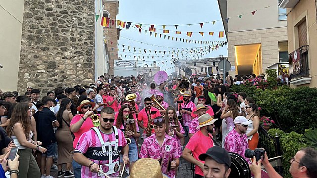 El Carro 2024 arranca entre música, baile y tradición con la Charanga Txarangollo y degustación popular - 1, Foto 1