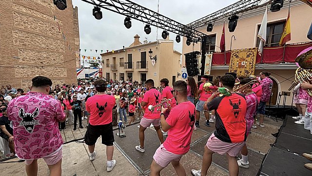 El Carro 2024 arranca entre música, baile y tradición con la Charanga Txarangollo y degustación popular - 3, Foto 3