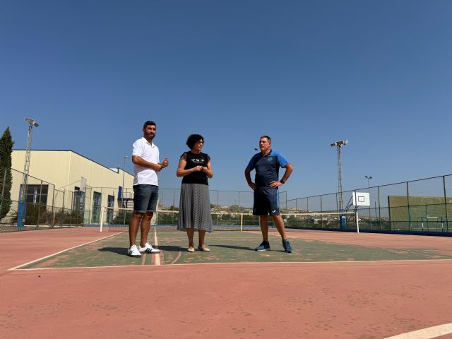 El Ayuntamiento adjudica las obras de mejora y acondicionamiento de las pistas del Club de Tenis de Puerto Lumbreras - 1, Foto 1