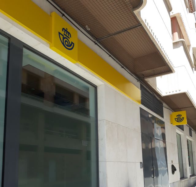 Correos ha distribuido en Murcia cerca de cuarenta y siete mil distintivos de la DGT en el primer semestre de 2023 - 1, Foto 1