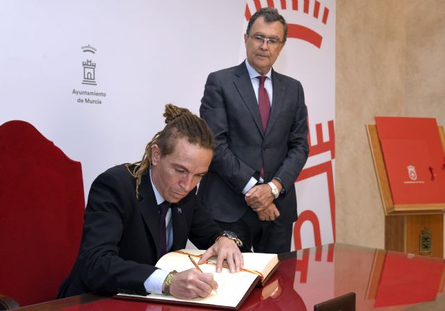 República Checa deja su firma en el Libro de Oro de la Ciudad de Murcia - 1, Foto 1