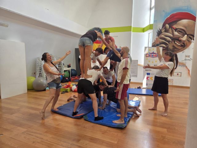 Aidemar convierte el circo en herramienta de inclusion social. circus4all Aidemar convierte el circo en herramienta de inclusion social. circus4all