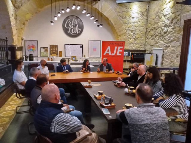 AJE Cartagena estrena la normalidad con la iniciativa Ven a tomarte un asiático con… el empresario cartagenero José Díaz - 1, Foto 1