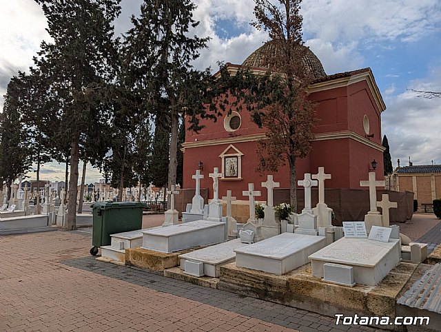 Arranca el dispositivo de servicios, seguridad y emergencias en el Cementerio Municipal con motivo de la festividad del Día de Todos los Santos - 4, Foto 4