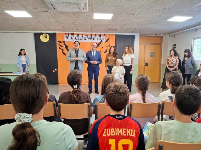 La campaña de sensibilización escolar sobre la discapacidad física y orgánica, organizada por Educación y Famdif, llegará a 70 centros de la Región La campaña de sensibilización escolar sobre la discapacidad física y orgánica, organizada por Educación y Famdif, llegará a 70 centros de la Región