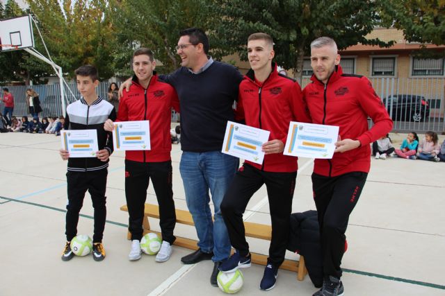 Miguelín, Fernando y Alberto García disfrutan con los escolares del CEIP Infanta Cristina de Puente Tocinos - 4, Foto 4