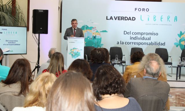 El consejero de Medio Ambiente inaugura la jornada 'Libera contra la basuraleza' en la que colabora la Comunidad - 1, Foto 1