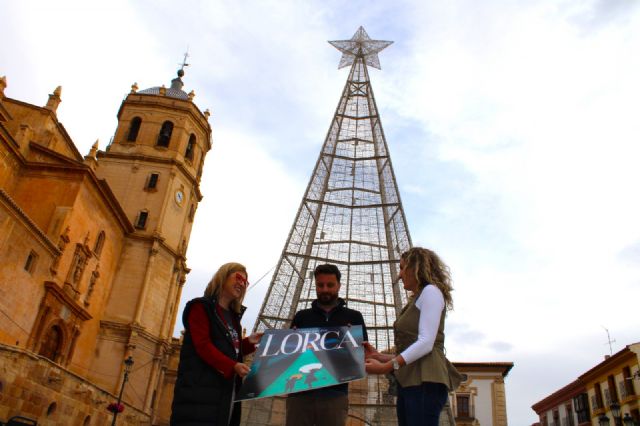 Lorca se viste de Navidad este sábado con el encendido oficial de la iluminación extraordinaria en la Plaza de España - 2, Foto 2