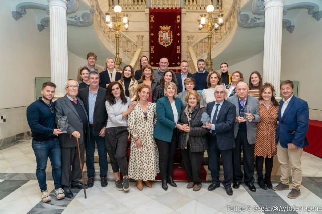 Los galardonados por el Concurso de Escaparates de Halloween de 2023 ya han recogido sus premios - 1, Foto 1