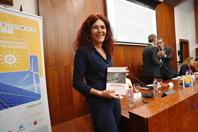 La profesora de la UMU Teresa Vicente presenta su libro 'Justicia ecológica y derechos de la naturaleza' en el marco de ODSesiones - 3, Foto 3