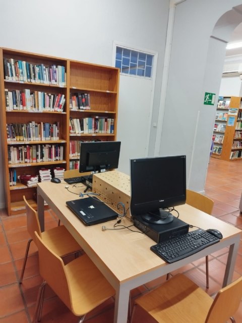 Se renuevan los ordenadores de uso público instalados en la Biblioteca Municipal - 2, Foto 2