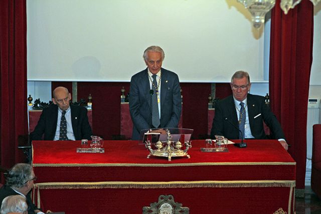 Conexión entre Fe y Ciencia: Nuevo Enfoque sobre la Pasión de Cristo en Sevilla - 3, Foto 3