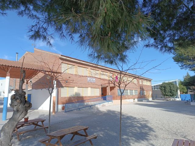 El Ayuntamiento de Puerto Lumbreras lleva a cabo obras de mantenimiento en el CEIP Sagrado Corazón y CEIP Purísima Concepción durante este periodo no lectivo de cara al nuevo año - 1, Foto 1