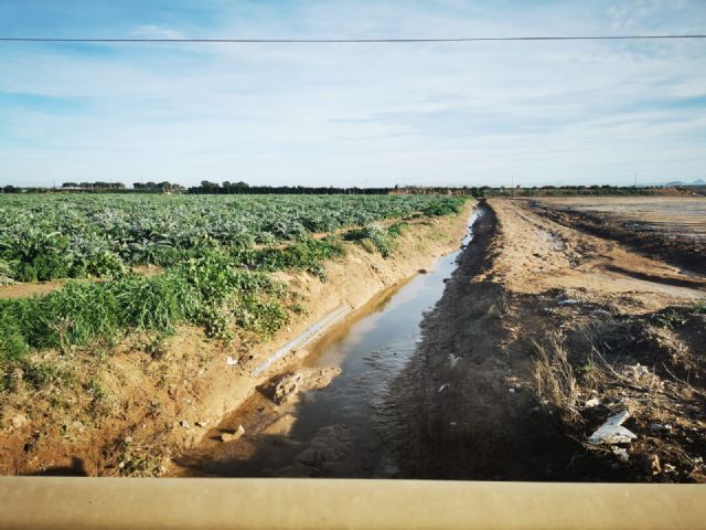 Representantes del GP VOX se interesan por el estado de Los Alcázares tras las inundaciones - 3, Foto 3