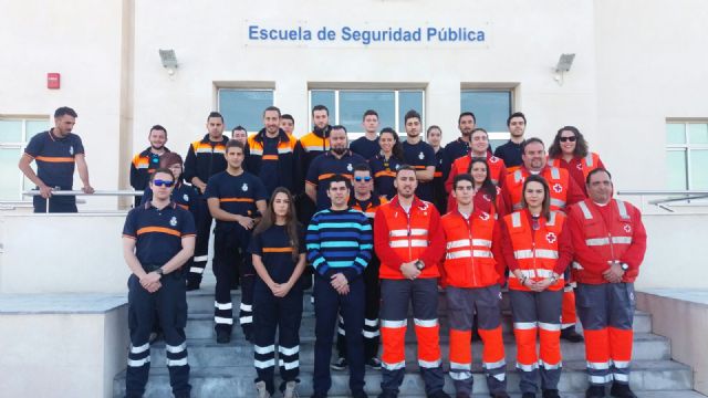 Protección Civil y Cruz Roja velaron por los procesionistas y el público durante Semana Santa - 1, Foto 1