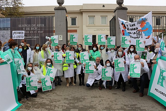 La plataforma JAVIISS congrega cerca de 3.000 sanitarios y sociosanitarios de toda España para conseguir la jubilación anticipada voluntaria - 2, Foto 2