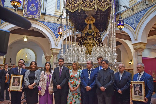 Procesiones Sevilla . La muestra que conmemora el cincuentenario de la Coronación de la Virgen de la Soledad de Gerena, abrió al público y se extenderá hasta el próximo 5 de mayo - 1, Foto 1