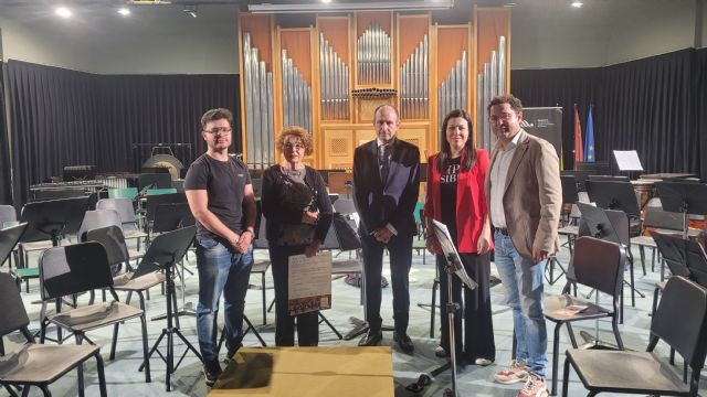 La Sinfónica del Conservatorio Superior de Música y el Coro maestro Gómez Villa se unen para ofrecer el XIV Concierto benéfico de Rotary Club Murcia - 1, Foto 1