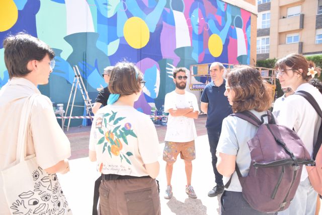 El proyecto Accqua interviene artísticamente las tapas de registro de abastecimiento para explicar la tecnología que suministra agua potable - 2, Foto 2