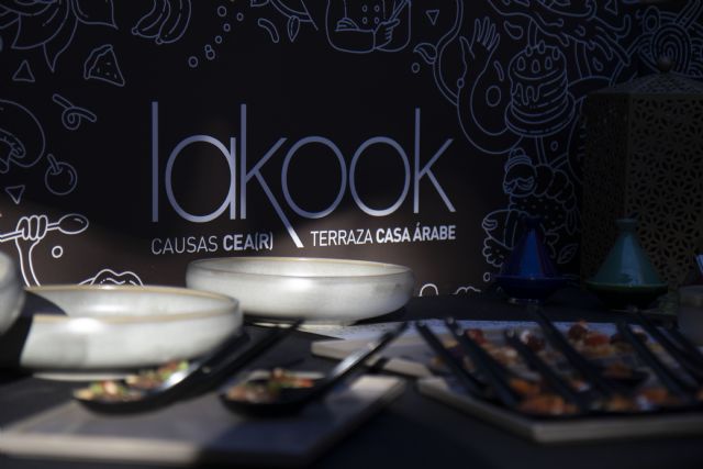 Las personas refugiadas retoman el restaurante terraza de casa árabe con lakook causas cear - 2, Foto 2