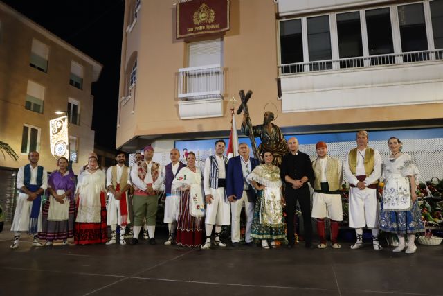 Los pinatarenses honran a San Pedro Apóstol en la tradicional Ofrenda de Frutos - 2, Foto 2