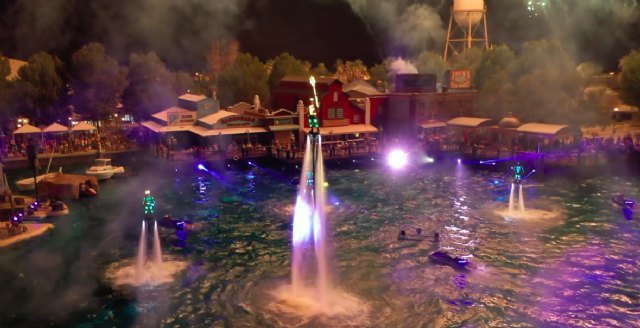 El show nocturno AQUAMAN Nighttime Spectacular vuelve este verano a Parque Warner Madrid - 1, Foto 1