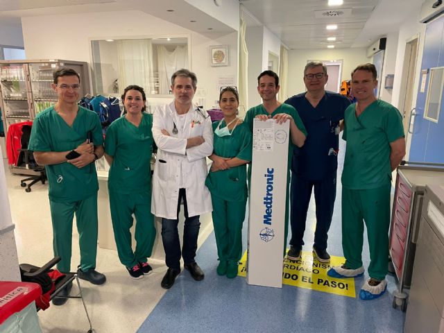 El hospital de Santa Lucía implanta con éxito el primer marcapasos sin cables con sincronía auriculoventricular en la Región - 1, Foto 1