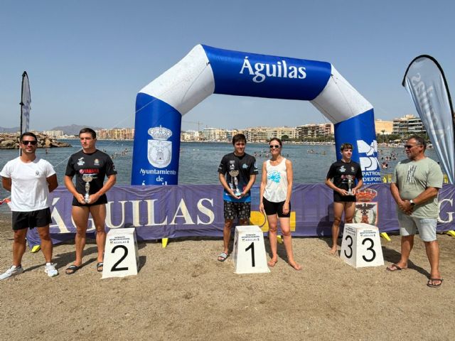 Alfonso Franco Cegarra y Aitana Martin, ganadores de la Travesía a Nado Playa de Poniente de Águilas 2024 - 1, Foto 1