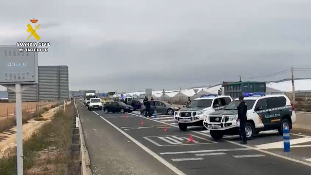 La Unidad de Seguridad Ciudadana de la Benemérita detiene a una veintena de personas - 5, Foto 5