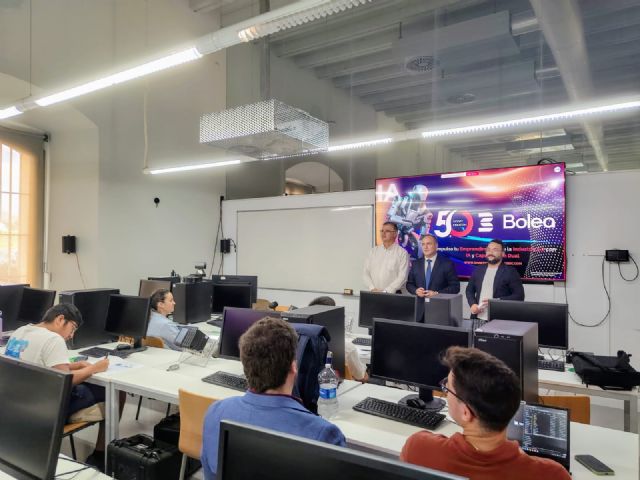 El CEEIC impulsa SMART INDUSTRY 5.0 DUAL para formar a los profesionales que liderarán la nueva industria y el emprendimiento tecnológico El CEEIC impulsa SMART INDUSTRY 5.0 DUAL para formar a los profesionales que liderarán la nueva industria y el emprendimiento tecnológico