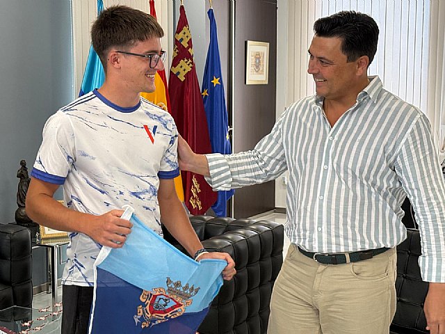 El joven atleta local, Hugo Pérez, viaja mañana a Oregón donde participará en el Mundial de Atletismo El joven atleta local, Hugo Pérez, viaja mañana a Oregón donde participará en el Mundial de Atletismo