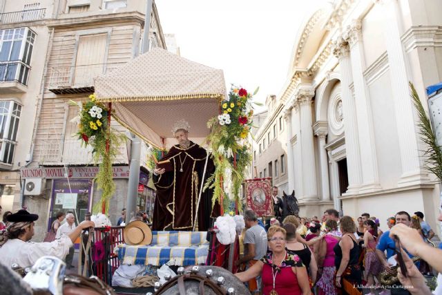 Barrios y diputaciones arroparon la nueva imagen de San Ginés en su tradicional romería - 1, Foto 1