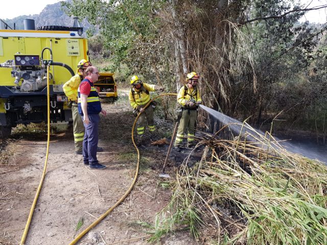 Controlado el incendio originado en el paraje de El Menjú, en Cieza, con cinco hectáreas afectadas - 1, Foto 1