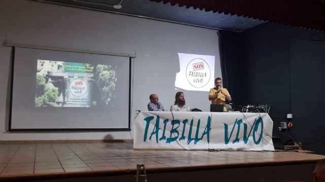 Un centenar de vecinos asisten a la presentación de la plataforma Taibilla VIVO en Nerpio - 1, Foto 1