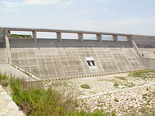 La CHS realiza la contratación del servicio de mantenimiento, conservación y ayuda a la explotación de las presas en la cuenca del Segura - 2, Foto 2