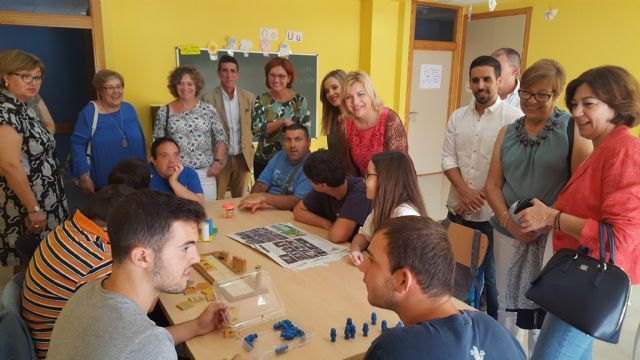 Familia atiende a más de 3.000 personas mayores en el municipio de Jumilla - 2, Foto 2