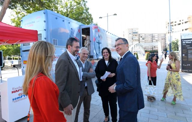 Fundación mapfre presenta en Murcia ´la maquina del tiempo´ - 2, Foto 2