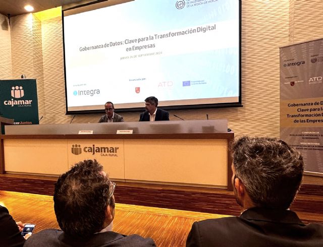 Más de medio centenar de administradores y analistas de datos y empresarios aprenden a proteger, gestionar y aprovechar la información - 1, Foto 1