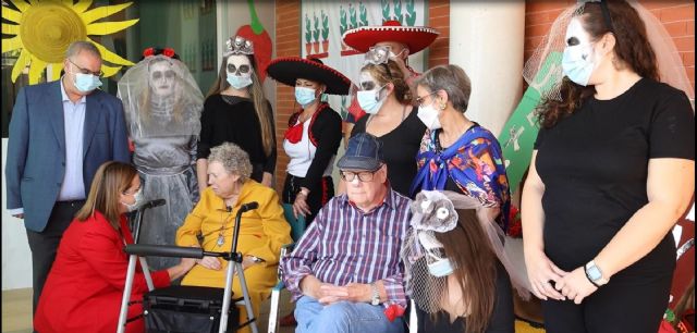 Los usuarios de la Residencia Virgen del Valle celebran una fiesta mexicana enmarcada en una jornada de convivencia - 1, Foto 1