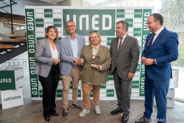 La alcaldesa ensalza las aportaciones científicas de la UNED a las políticas sociales del municipio - 1, Foto 1