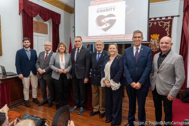 El escritor y decano de la UCAM Gonzalo Wandosell pregonará la Semana Santa de Cartagena 2025 - 1, Foto 1