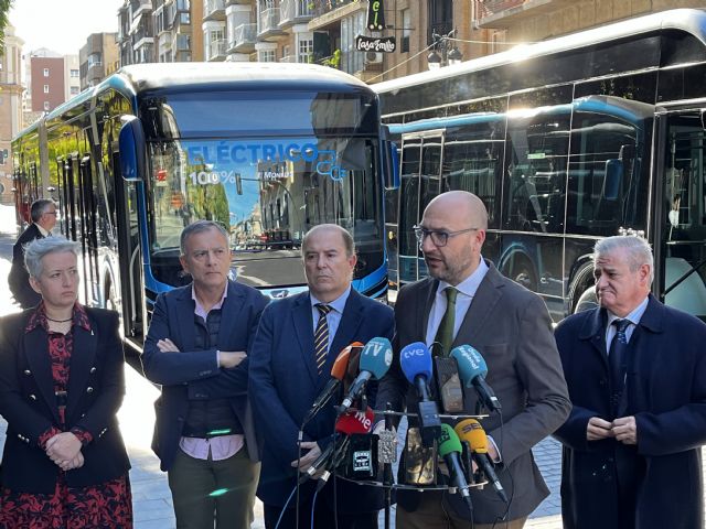 El Ayuntamiento refuerza su apuesta por el transporte público con los primeros autobuses eléctricos - 1, Foto 1