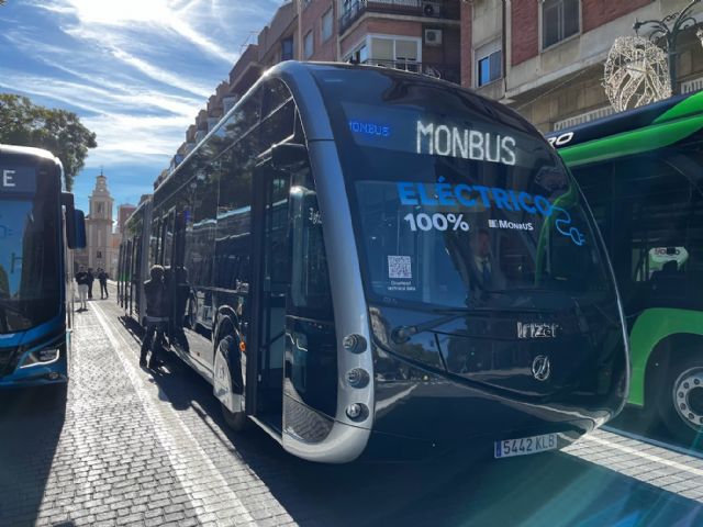 El Ayuntamiento refuerza su apuesta por el transporte público con los primeros autobuses eléctricos - 3, Foto 3