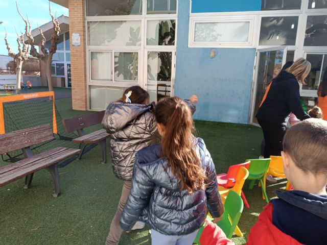 Más de sesenta niños disfrutan de la Escuela de Navidad del Ayuntamiento de Puerto Lumbreras - 4, Foto 4