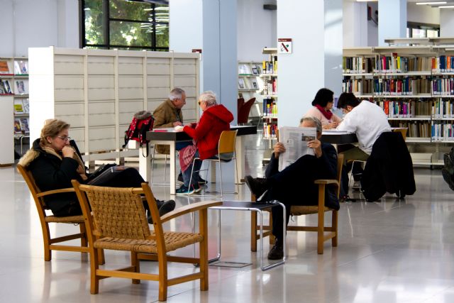 La Biblioteca Regional bate su récord histórico de préstamos con una media de 2.000 diarios - 1, Foto 1