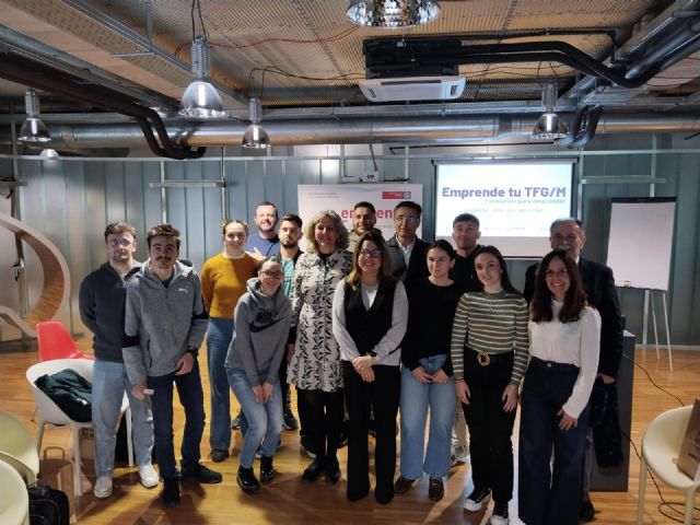 El Ayuntamiento colabora con la Universidad de Murcia para que los estudiantes conviertan su TFG o TFM en un proyecto de negocio - 2, Foto 2