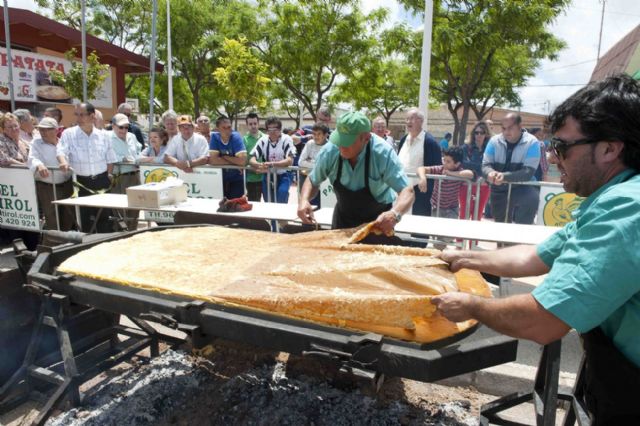 Zombis, tortilla gigante y una pasarela de moda protagonizan la agenda del fin de semana en Cartagena - 1, Foto 1